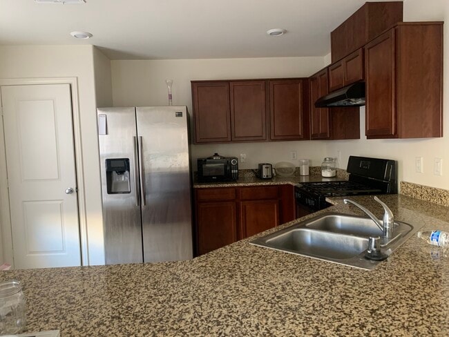 Building Photo - 1230 Hopespring Loop Ave