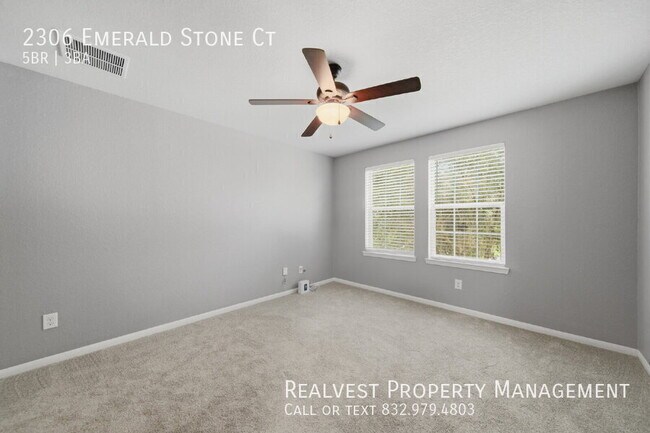 Building Photo - 2306 Emerald Stone Ct