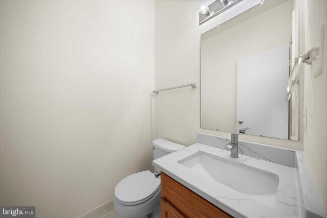 Building Photo - 44226 Mossy Brook Square