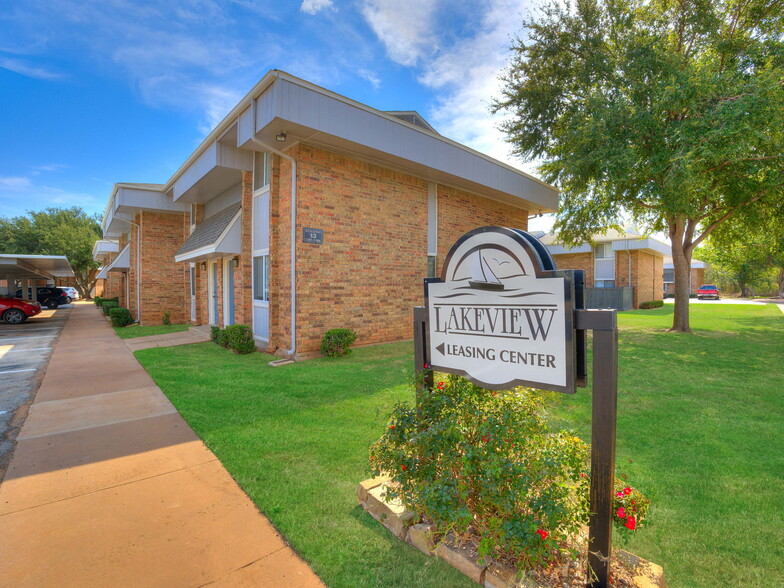 Primary Photo - Lakeview Townhomes