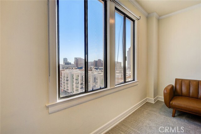Building Photo - 315 W 3rd St