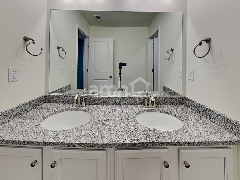 Building Photo - 1478 Aquamarine Dr