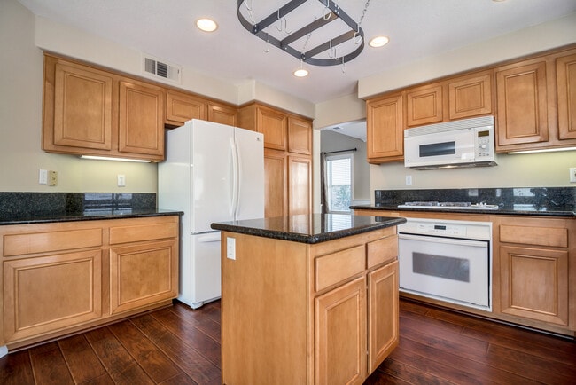 Building Photo - Single Family Dream Home in Trabuco Canyon