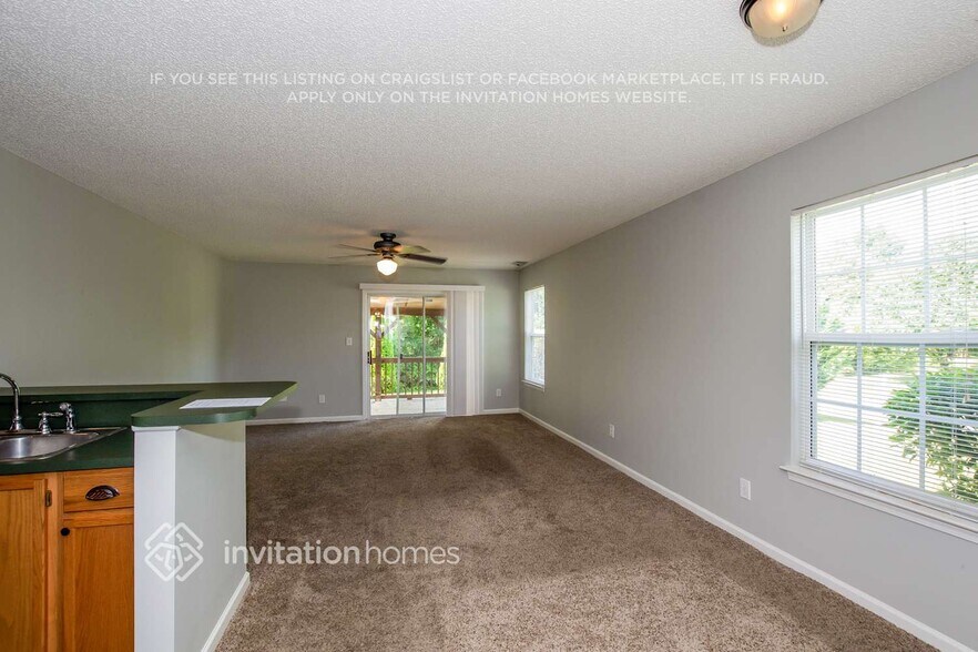 Building Photo - 2959 Rockingham Ct SW