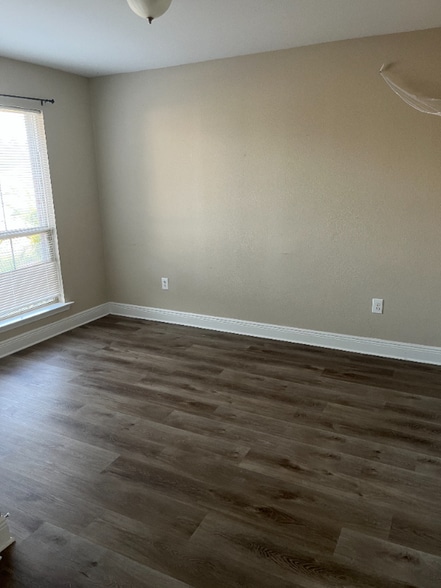 Building Photo - 18169 Cardinal Ln