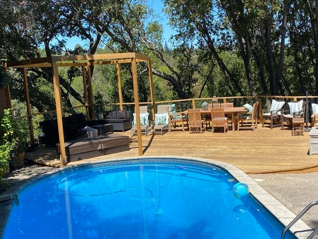 Building Photo - 819 Villa Vista St