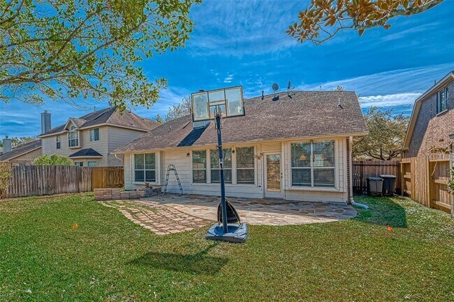 Building Photo - 4903 Knights Branch Dr