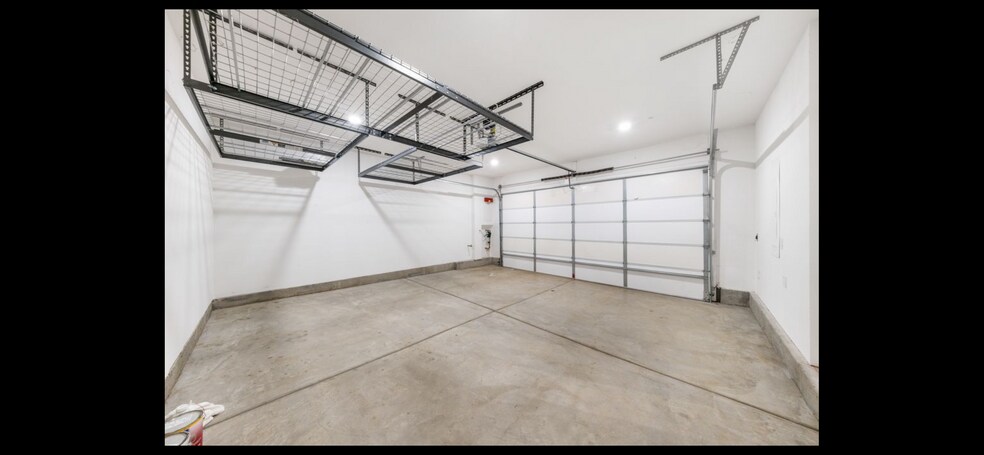 Building Photo - 1623 Carol Lee Ln
