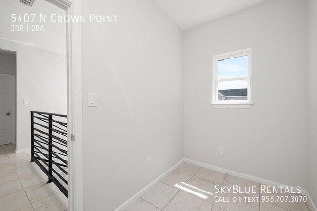 Building Photo - 5407 N Crown Point