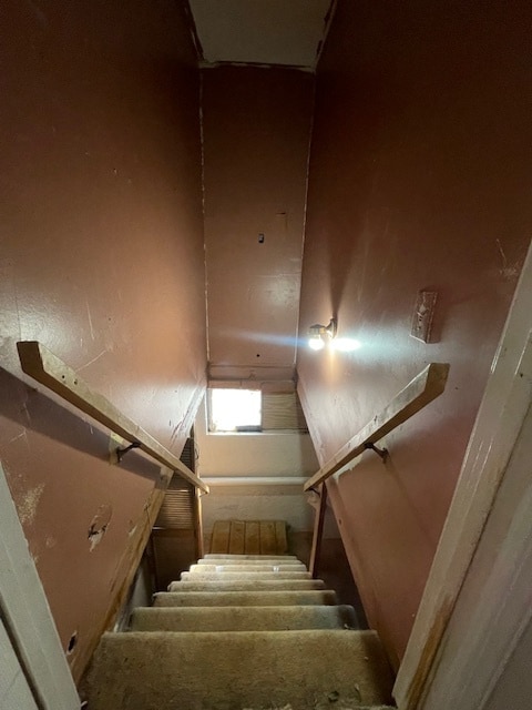 Building Photo - 629 Forest Ridge Dr