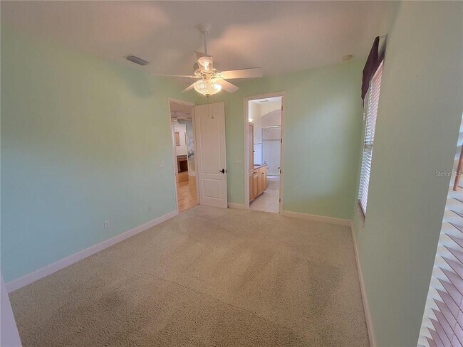 Building Photo - 10209 Thurston Groves Blvd