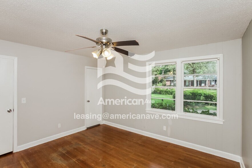 Building Photo - 1605 Sandra Dr