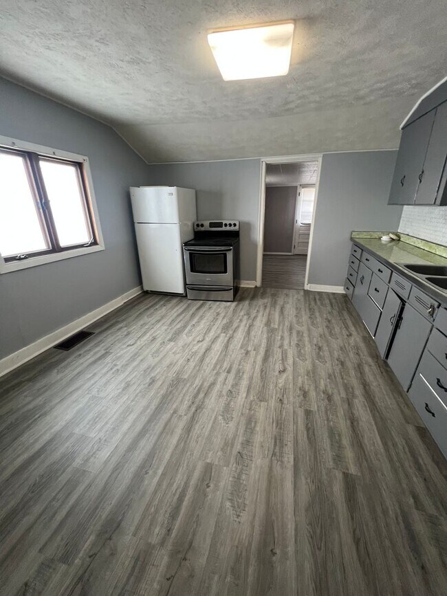 Building Photo - 1224 N Rutledge St