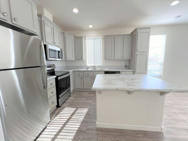 Building Photo - 2206 S Ellsworth Rd