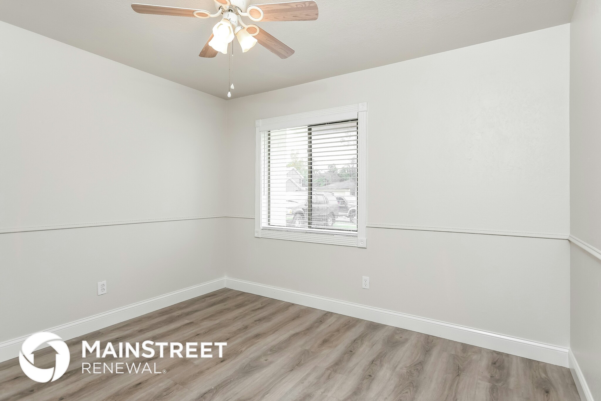 Building Photo - 931 Alameda Dr