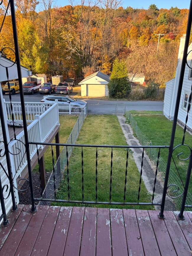 Building Photo - 1143 E Webster St