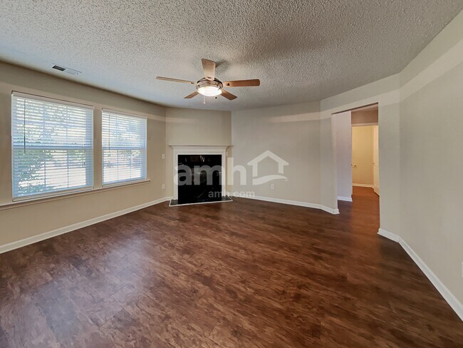 Building Photo - 347 Dogwood Creek Pl