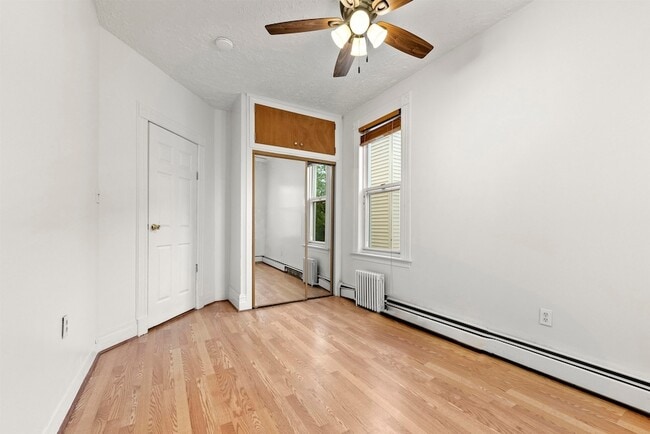 Building Photo - 302 Clerk St