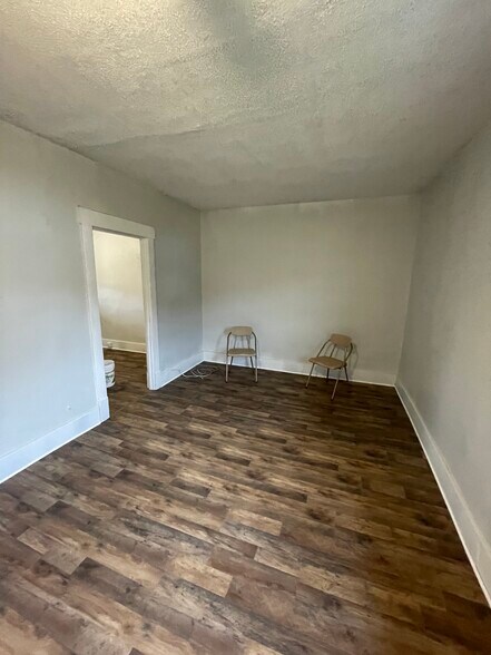 Bedroom - 149 Market St