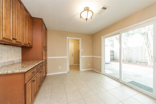 Building Photo - 11407 Briar Rose Dr