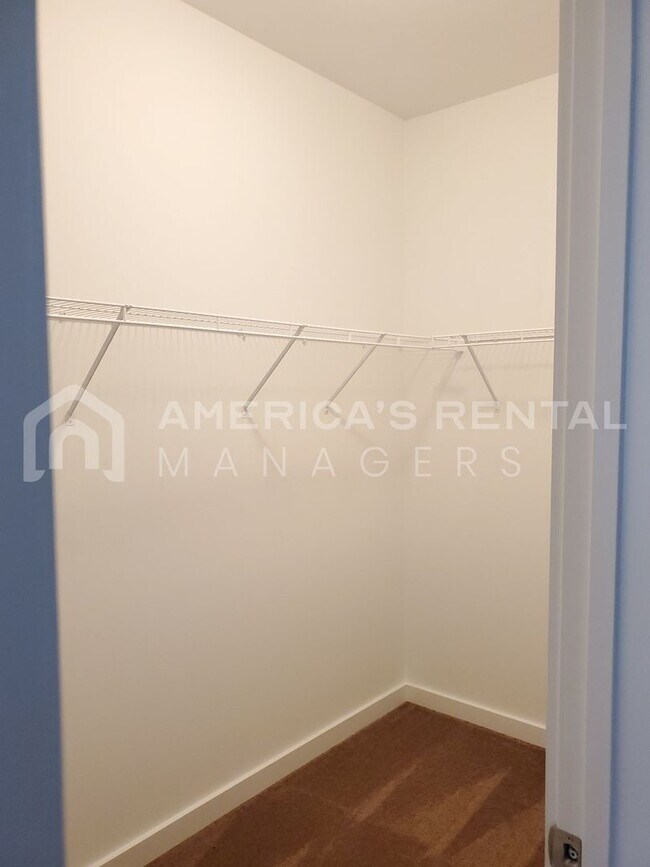 Building Photo - Bright, Airy Home or Rent in Clanton, AL!!! Available to View!