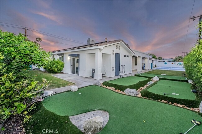 Building Photo - 2932 N Sunrise Way