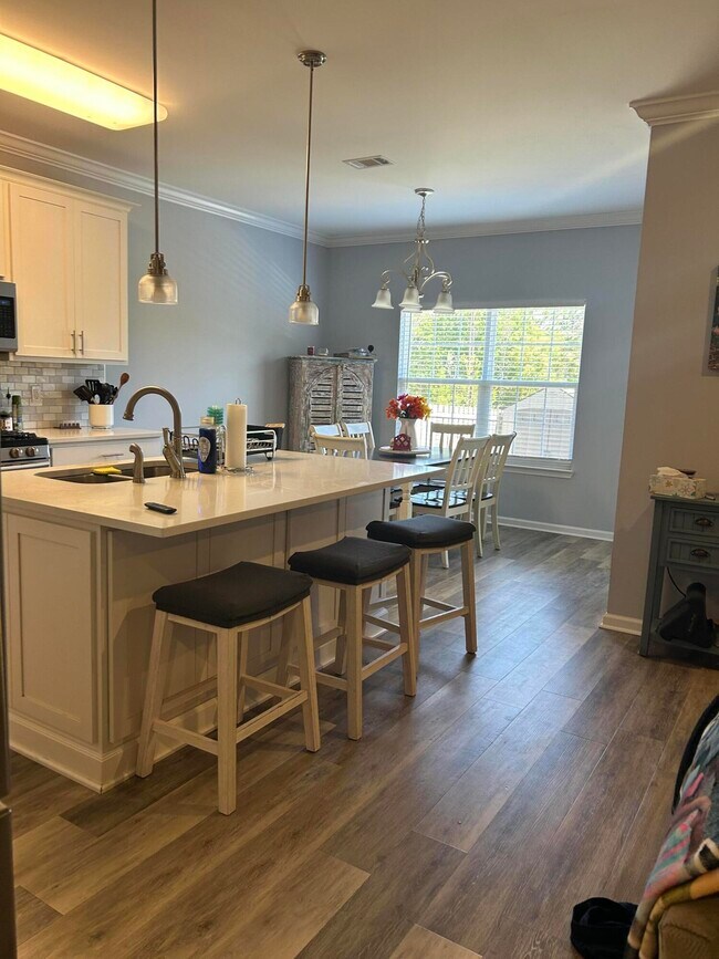 Building Photo - 250 Jefferson St