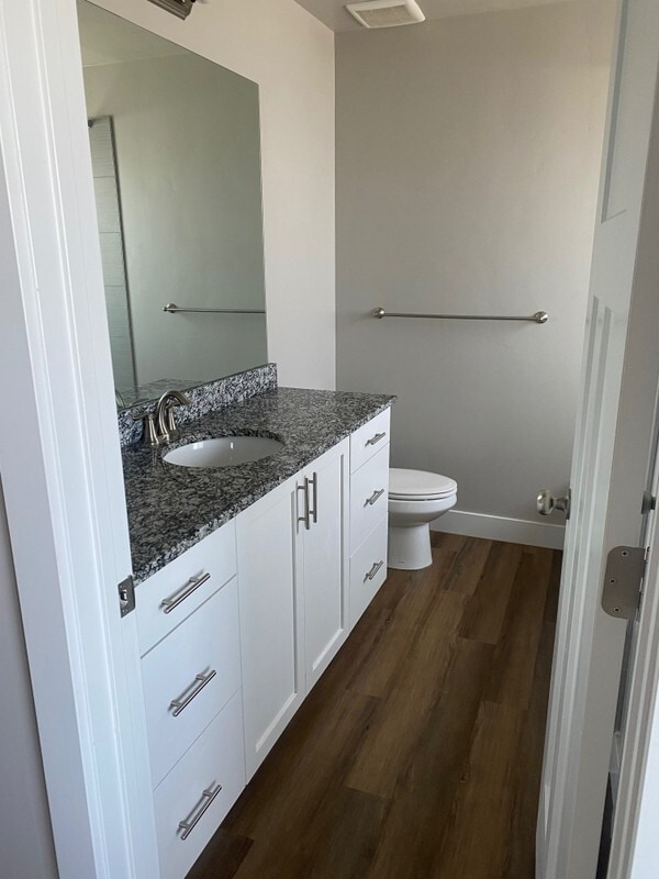 Building Photo - 847 Gleneagle Ct