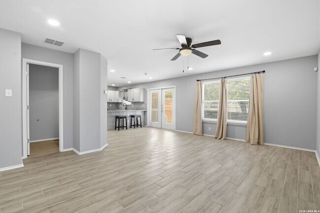 Building Photo - 655 Rattler Bluff