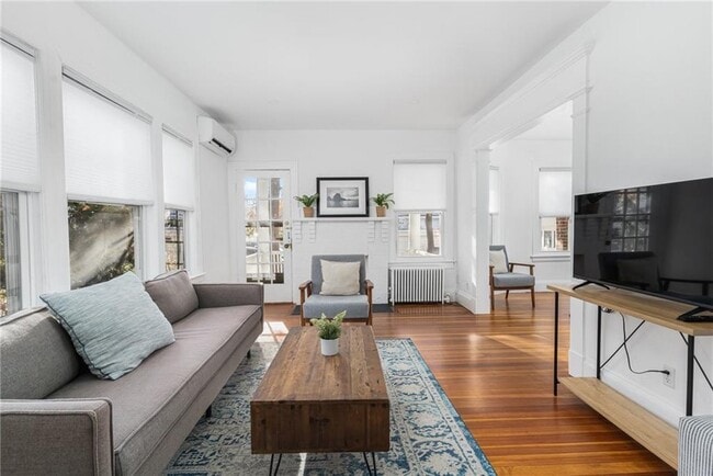 Building Photo - 420 Wayland Ave