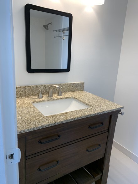 Bathroom 2 - 8020 Braesmain Dr
