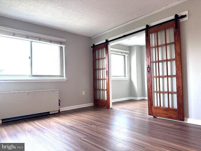 Building Photo - 1225 Martha Custis Dr