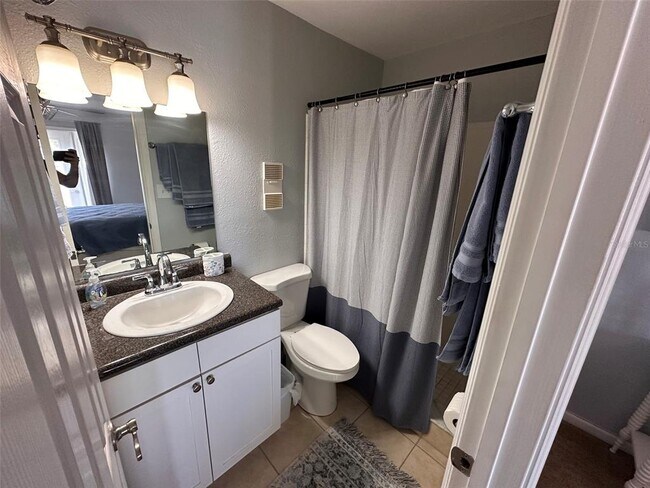 Building Photo - 4750 Snook Dr SE