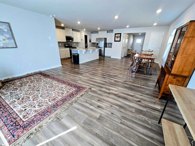 Building Photo - 246 Anna Gray Cir
