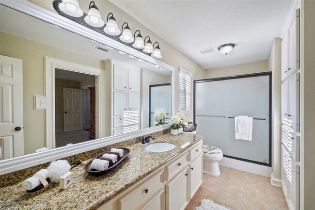 Building Photo - 7415 Revelwood Dr