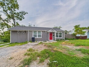 Building Photo - 8404 E 47th Terrace