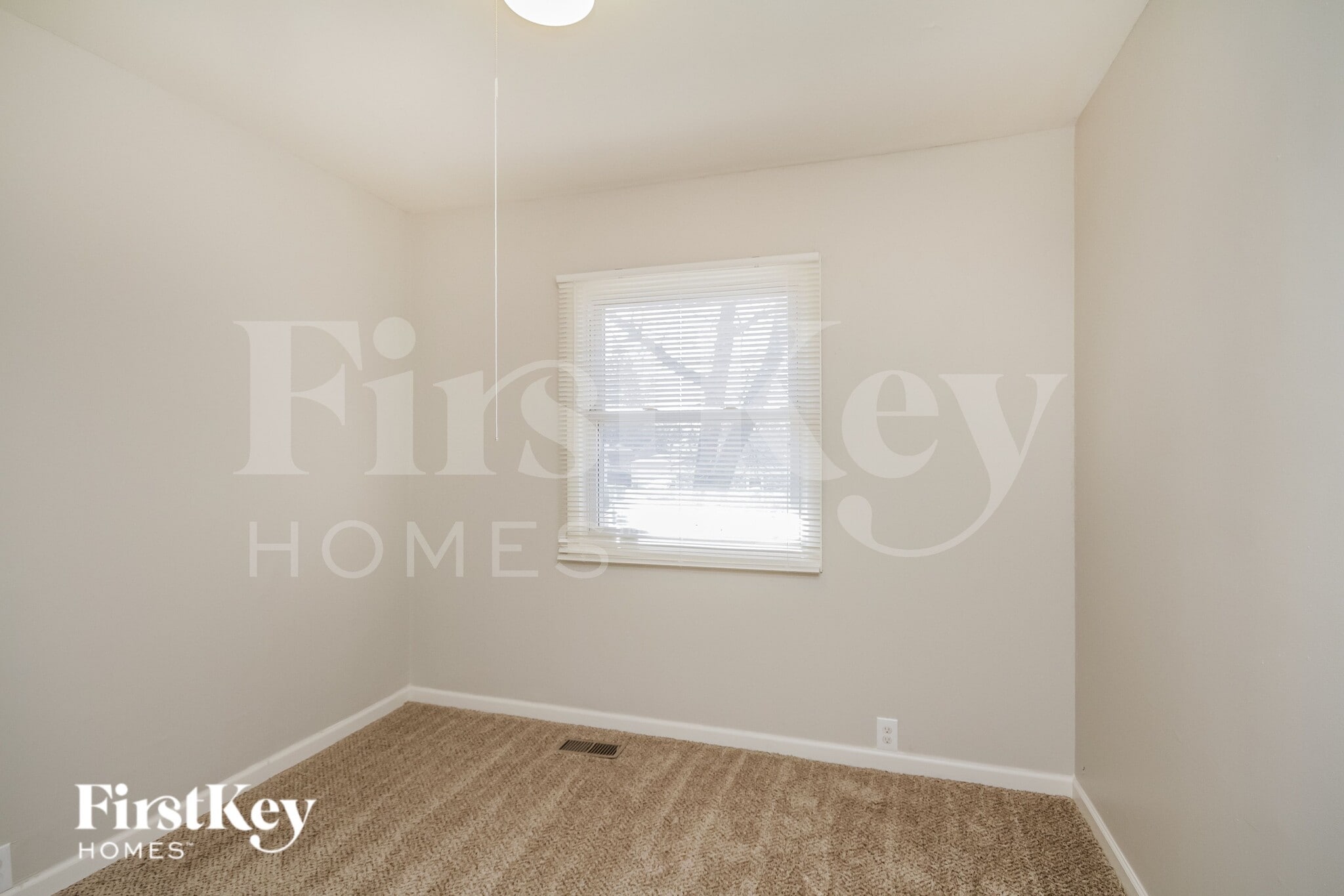 Building Photo - 341 Emery Ave