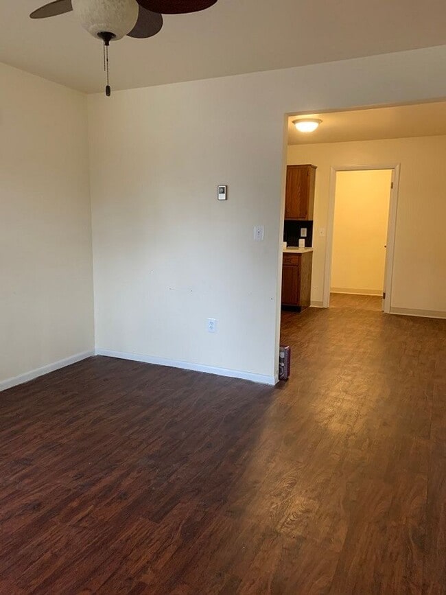 Building Photo - 13926-13928 Maugansville Road