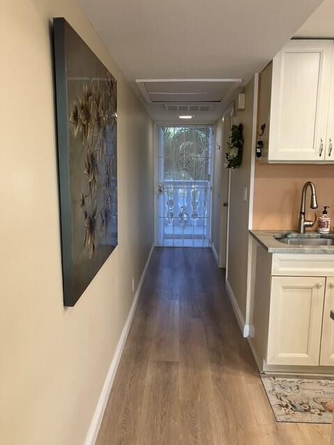 Building Photo - 801 NE 18th Ct