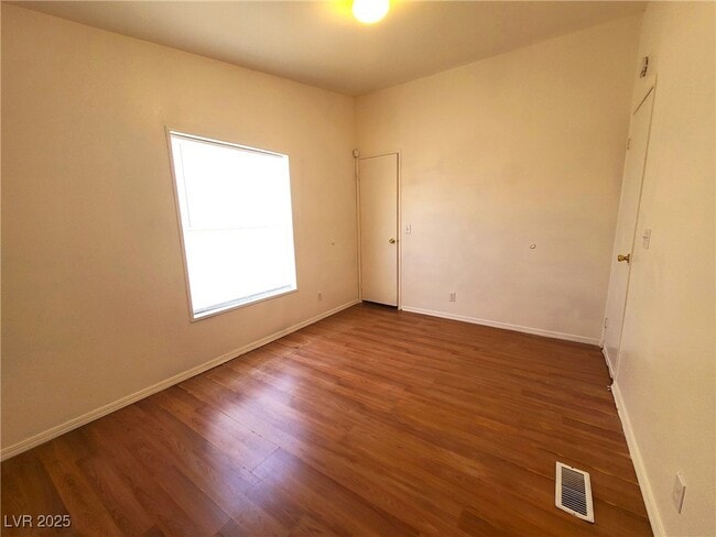 Building Photo - 3720 Rainbow Ave
