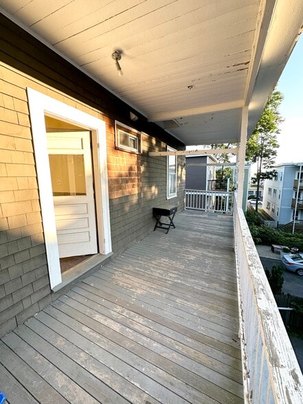 Building Photo - 7 Stedman St