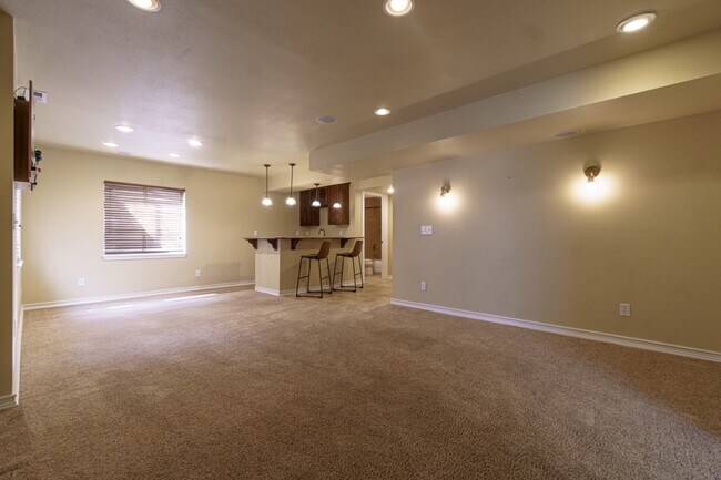 Building Photo - 9045 Aldersgate Ct