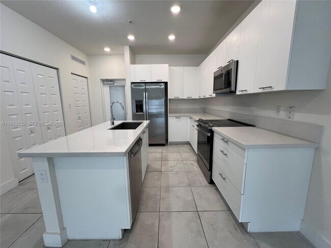 Building Photo - 8301 NW 41st St