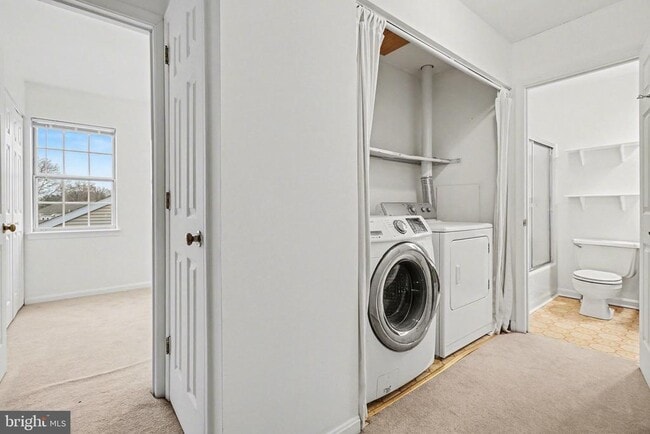 Building Photo - 503 Barrington Ct