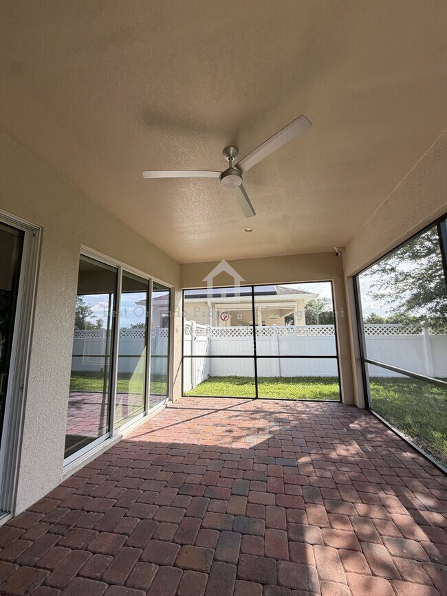 Building Photo - 15532 Sweet Orange Ave