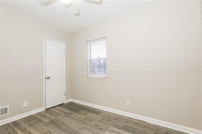 Building Photo - 2841 Belvedere Ln