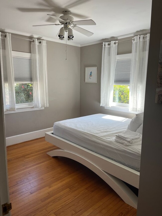 Building Photo - Mature Neighborhood, Modern Conveniences