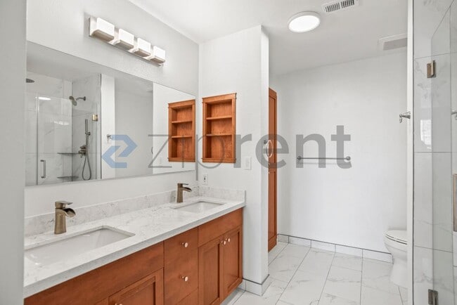 Building Photo - 30 E Julian St