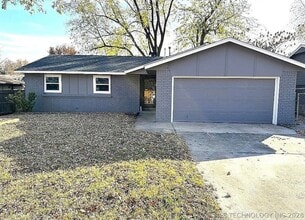 Building Photo - 139 W Kent St