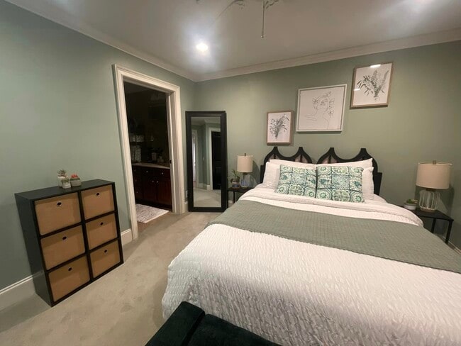 Building Photo - 900 Taylor St